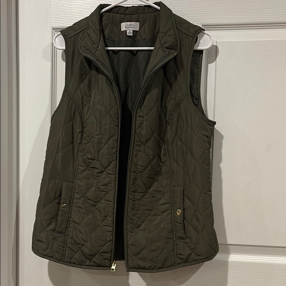 NEW! croft & barrow Olive Quilted Sleeveless Vest with Gold Hardware
